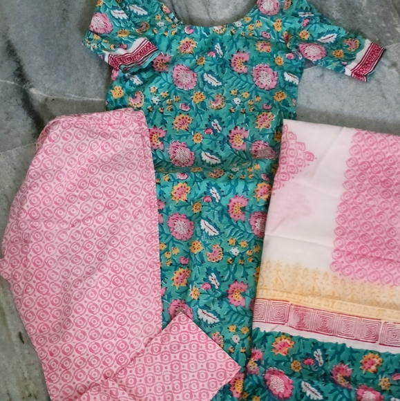 Bagru cotton  green Hand block printed kurta set (set 0f 3). With dupatta - Picture 7 of 7